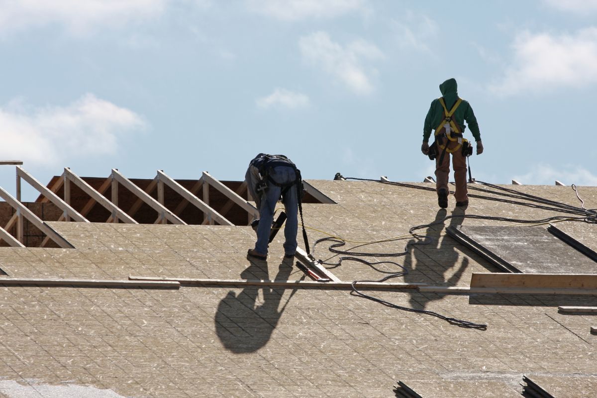 Emergency Service of Roofing.